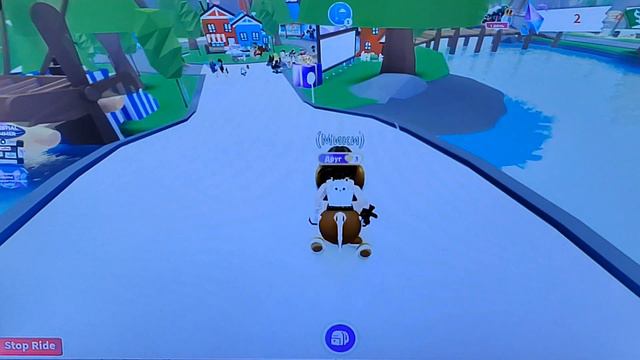 играю в Adopt Me!