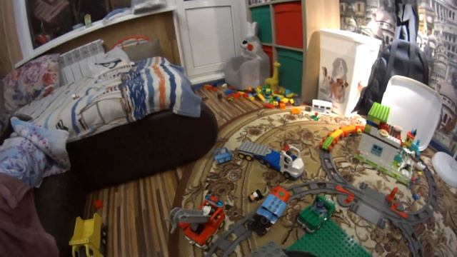 Играем в Lego Duplo. Тушим пожар на ферме.