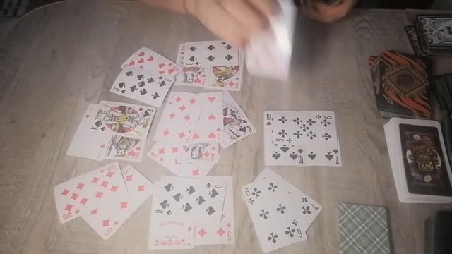 Что происходит в паре у Крестового Короля и Бубновой Дамы сейчас. смотреть онлайн