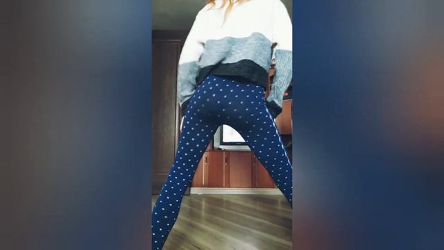 Тверк в лосинах