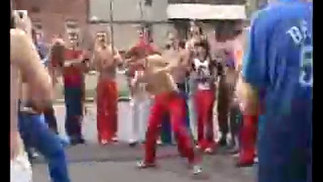 Capoeira de Gavião - Профессор Буда в Ясиноватой смотреть онлайн