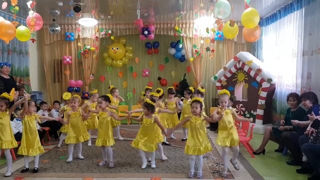 Детский танец "Солнышко" смотреть онлайн