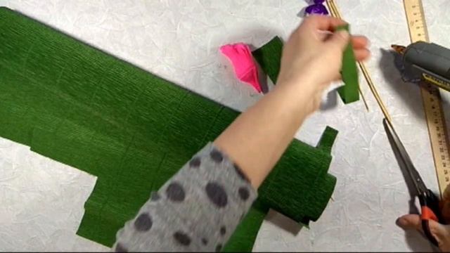 Букет из Конфет! Розы из Гофрированной Бумаги/Paper Flower From Crepe Paper смотреть онлайн