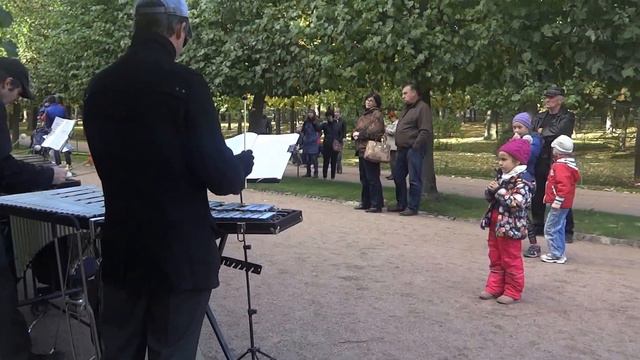 03.10.2015. Петергоф 4. Квартет четыре четверти. Оль слушает. смотреть онлайн