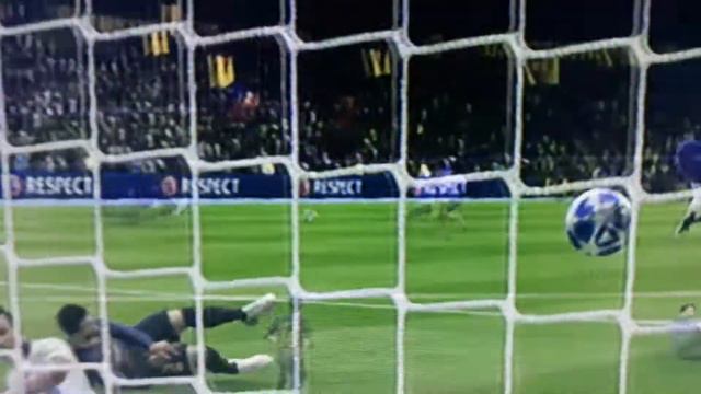 Il Fantastico Goal Di Lautaro Martinez Contro Il Barcellona In Champions League  (FIFA 19)