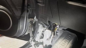 ЛИФАН Х60. ДЕМОНТАЖ ДВЕРИ И СЛАБЫЕ МЕСТА ПРОВОДКИ И ПОРОГОВ.