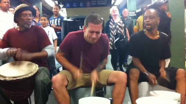 42nd Street Subway bucket drum sesh смотреть онлайн
