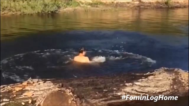 Транспортировка огромных столбов по воде для проекта "Орлиное гнездо" смотреть онлайн