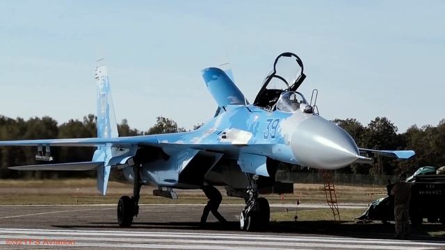 Ukrainian SU27 FLANKER Engine Startup, Takeoff, Landing at Kleine Brogel AB (EBBL) смотреть онлайн