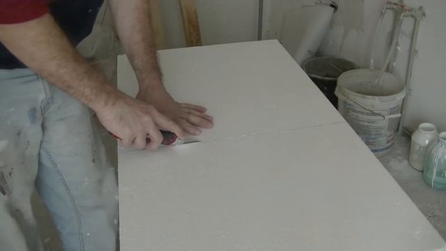 Как быстро разрезать лист полистирола
