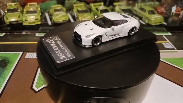 MORE NISSAN GTR R35 LIBERTY WALK WIDEBODY AND PANDEM смотреть онлайн
