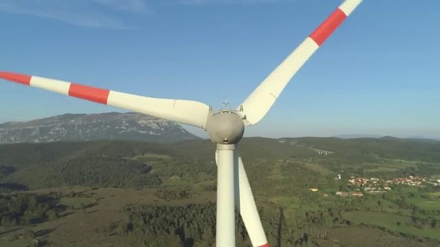 How to Generate Passive Income from Vacant Land with Wind Energy (What No One Is Talking About) смотреть онлайн