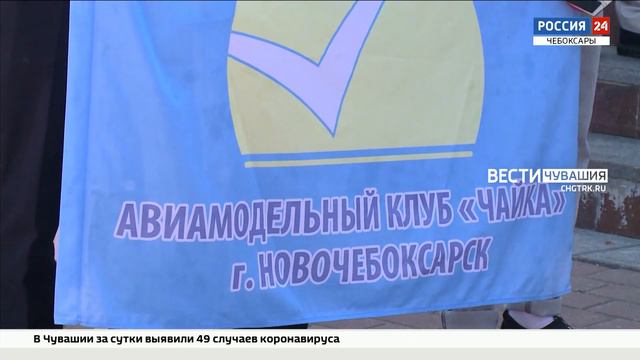 В честь Героя России Дамира Юсупова в Чебоксарах открыли арт-скамейку смотреть онлайн