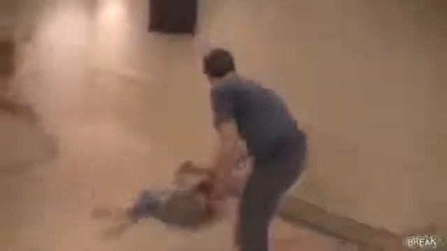 Больно вошла в гипноз Hurt entered hypnosis Юмор! Прикол! Смех смотреть онлайн