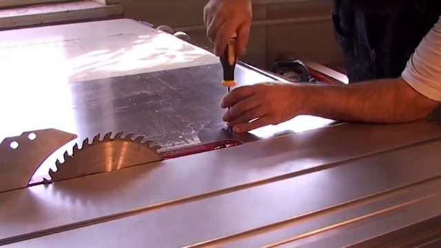 Обзор форматно-раскроечного станка (panel saw machine) JET JTSS-3200X смотреть онлайн