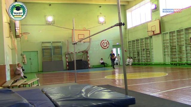 Школа 117 прыжок в высоту способом перешагивания (тренировка) смотреть онлайн