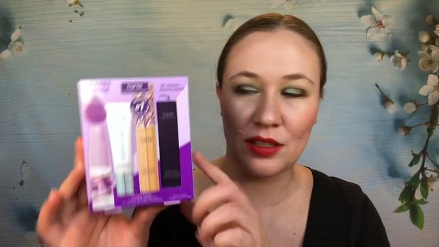 Ulta Beauty Haul!! Comparing Two Free Gifts!! SOOO Much Free Stuff!! смотреть онлайн