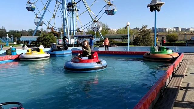 Аттракционы Экстрим-Парка смотреть онлайн