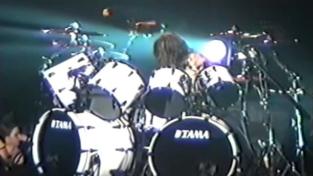 Metallica - Lars Ulrich - Drum Solo - Jackson, MS, USA - 1992 смотреть онлайн