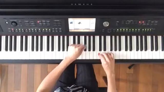 Entry of the Gladiators piano theme tutorial Part 1 смотреть онлайн