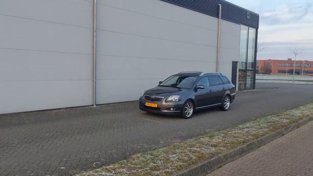 Toyota Avensis Wagon 2.0 VVTi Luna Business Aut. | autoveiling Heerenveen | kenteken 49-ZP-TS смотреть онлайн