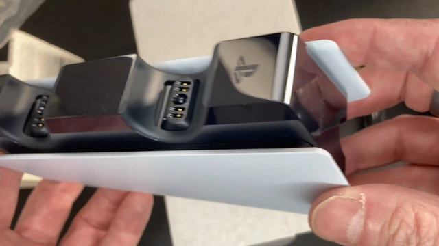 Sony PlayStation 5 DualSense Charging Station | Sony PS5 DualSense-Ladestation Unboxing & Review