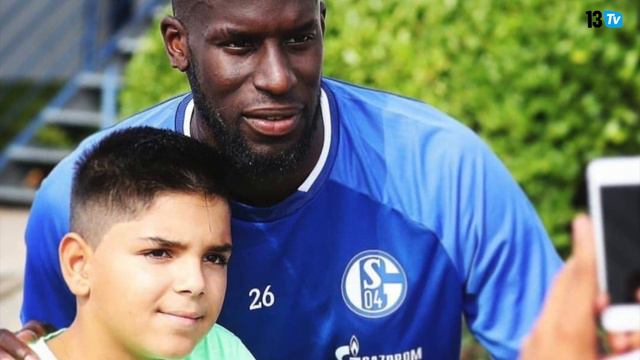 A Schalke 04, Salif Sane reprend du service!!! смотреть онлайн