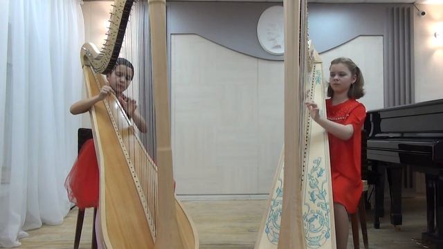 П.И.Чайковский "Танец Феи Драже", исп.Айбай Тамара и Юшкова Маргарита смотреть онлайн
