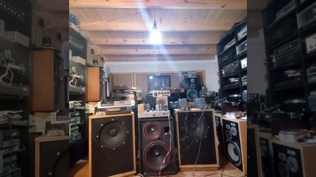 TANNOY MONITOR GOLD 15" & QUAD 2 Y QUAD 22 CD ROTEL DAC PHILIPS EXPERIMENTAL смотреть онлайн