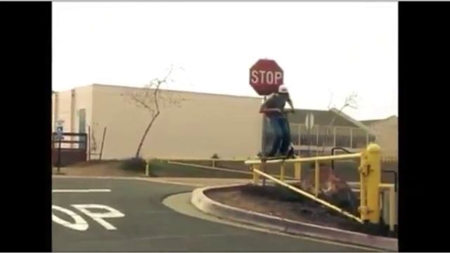 Сделал сложнейший трюк на трюковом самокате смотреть онлайн