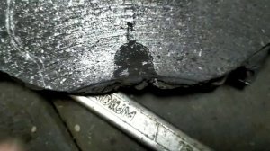 Шкода Октавия А7. 1.6. Замена передних тормозных дисков и колодок.