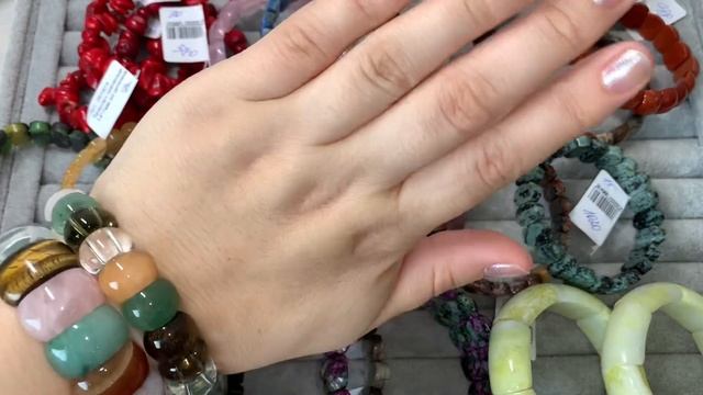 25.05.2022.БРАСЛЕТЫ ИЗ НАТУРАЛЬНЫХ КАМНЕЙ. смотреть онлайн