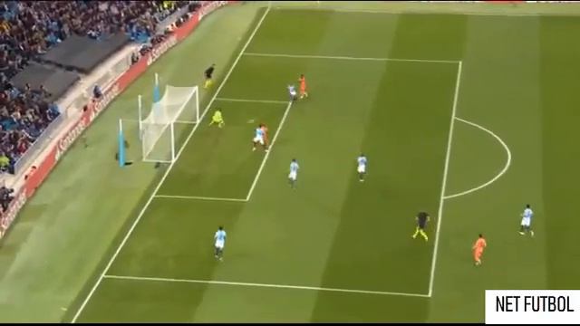 MANCHESTER CITY 0 1 LYON OL MAXWEL CORNET LIGUE DES CHAMPIONS смотреть онлайн