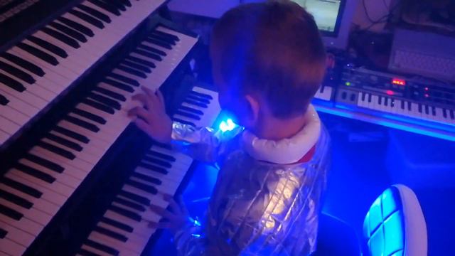 Ansgar Stock studio performance смотреть онлайн