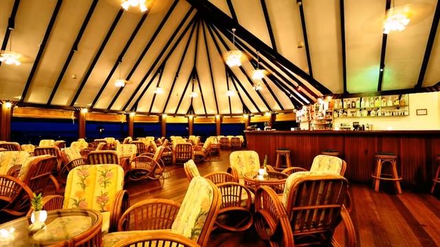 Holiday Island Resort 4* Мальдивы смотреть онлайн