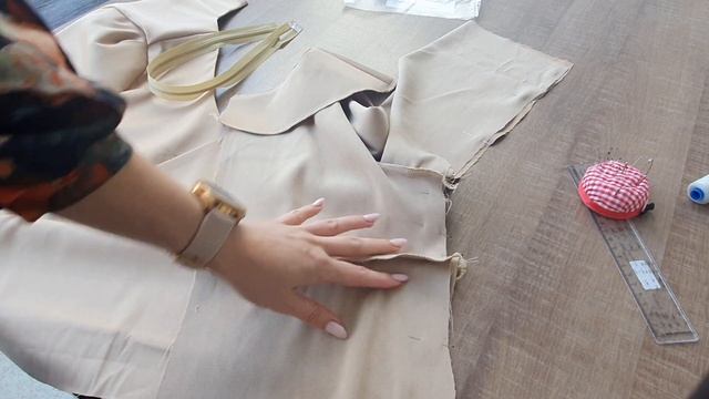 Шью платье для торжественных выходов на фигуру с животиком! смотреть онлайн