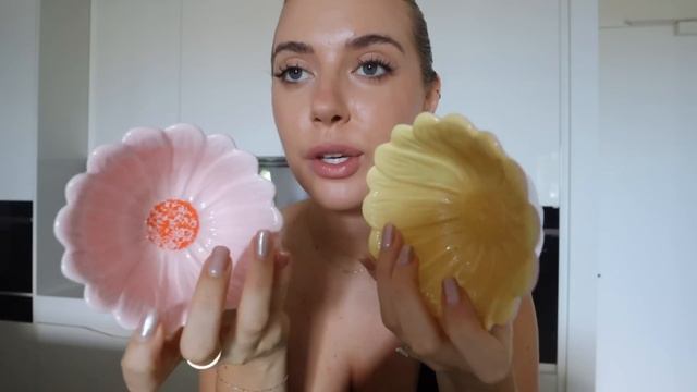 vlog: spend the week with me! book shopping/haul, girlhood, health routine смотреть онлайн