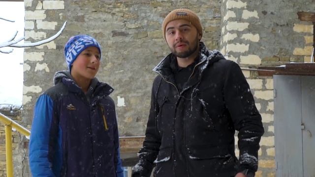 Ятаган - Кубачинский кинжал / Дагестанские кузнецы гравируют нож своими руками! Лучше меча и сабли!