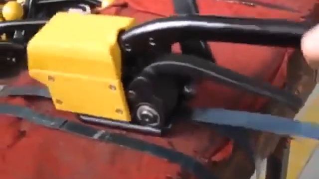 Стяжка стальной ленты инструментом A333 смотреть онлайн