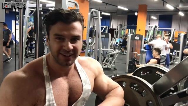 САМЫЙ ГЕНЕТИЧЕСКИ ОДАРЕННЫЙ РУССКИЙ БОДИБИЛДЕР смотреть онлайн