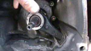 Как Заменить Выжимной  Подшипник Сцепления или Смазать