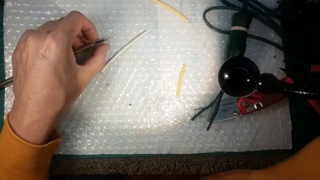 1937 Mustache Curling Iron - AC Line Cord Replacement смотреть онлайн