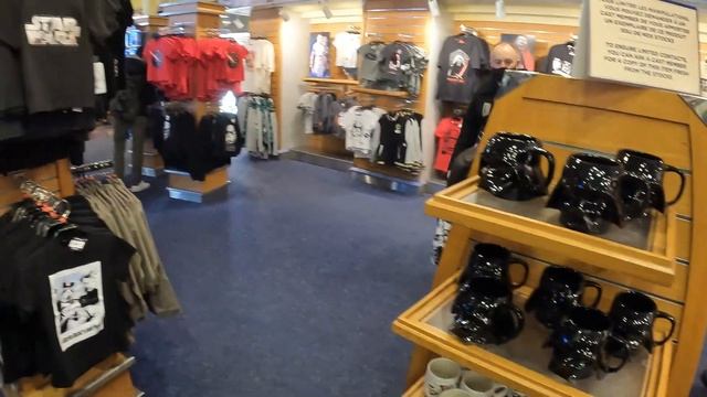 Disney Store in Disney Village at Disneyland Paris FULL TOUR (March 2022) [4K] смотреть онлайн