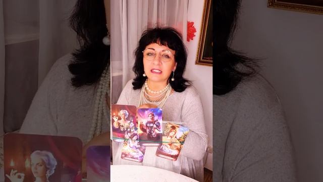 Гадание Таро на четыре королевы! смотреть онлайн