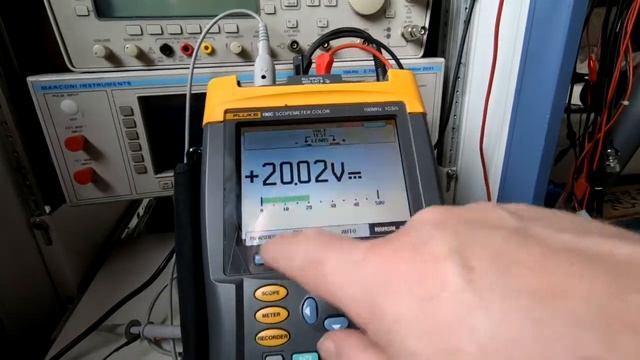Fluke 196C ScopeMeter, Basic Probe Cal & Functions. смотреть онлайн