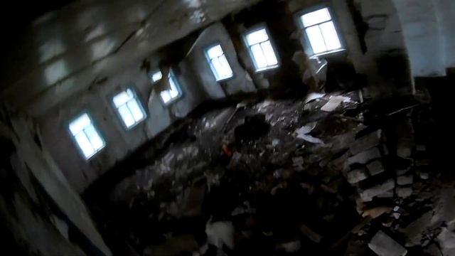 Заброшенный дом в брошенной деревне смотреть онлайн