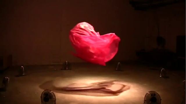 Танец Воздуха и красного платка