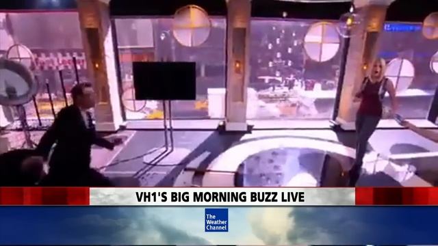 Carrie Keagan Crashes Wake Up With Al! смотреть онлайн