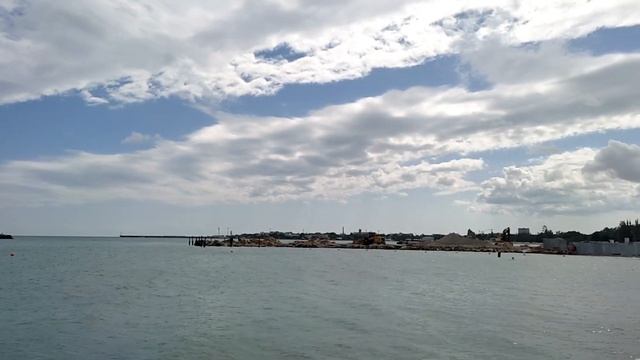 Реальная температура воды в Чёрном море в Евпатории. Пляж "Солярис". смотреть онлайн