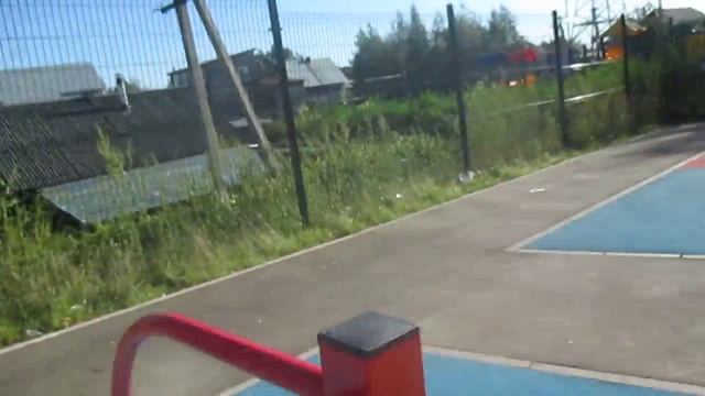 топ 5 самых тупых лайфхаков на детской площадке